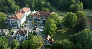 Klinik Manhagen in Großhansdorf Klinik_Manhagen_Luftbild_1668x800_c_Klinik_Manhagen